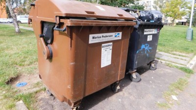Žatec na sídlišti Šafaříkova zkouší, zda je zájem o třídění kuchyňského rozložitelného odpadu