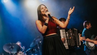 Kateřina Marie Tichá s kapelou Bandjeez vystoupí v hudebním klubu Attic už dnes. Zdroj: FB Kateřina Marie Tichá