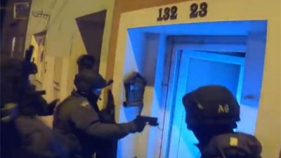 VIDEO: Další rána pro drogové podsvětí! Zásahová jednotka zadržela výrobce pervitinu