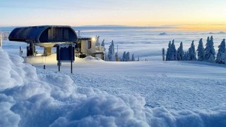 Vzpom&iacute;nejte... jak dlouho jste neviděli slun&iacute;čko? Takhle to vypad&aacute; na Kl&iacute;novci. Foto: Skiare&aacute;l Kl&iacute;novec