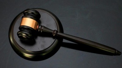 Vrahovi z Chomutova hrozí o 2 roky více než obviněnému z vraždy v Litvínově