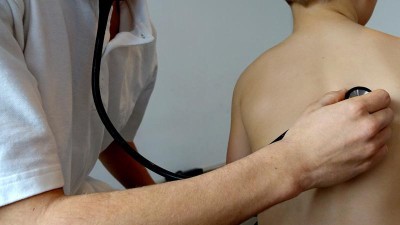 Černý kašel má letos první oběť, nakažených rapidně přibývá. Ministerstvo zdravotnictví vyzývá k očkování