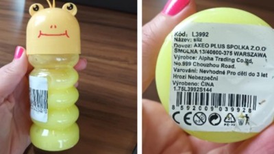 Hraje si vaše dítě rádo se slizem? Pozor, některý může být velmi nebezpečný
