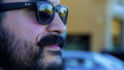 Začal Movember. Desetitisíce českých mužů se léčí v Česku s rakovinou pohlavních orgánů