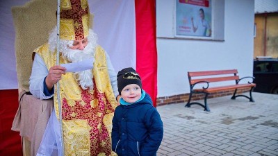 OBRAZEM: Putovat za Mikulášem vyrazily desítky dětí