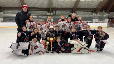 Pir&aacute;tsk&aacute; j&iacute;zda Českou L&iacute;pou: T&yacute;m &bdquo;Black&ldquo; ovl&aacute;dl poh&aacute;r, druh&yacute; v&yacute;běr bral bramborovou medaili